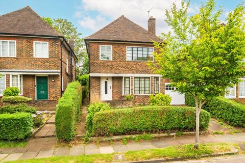 Brim Hill, London N2 4 bed detached house for sale