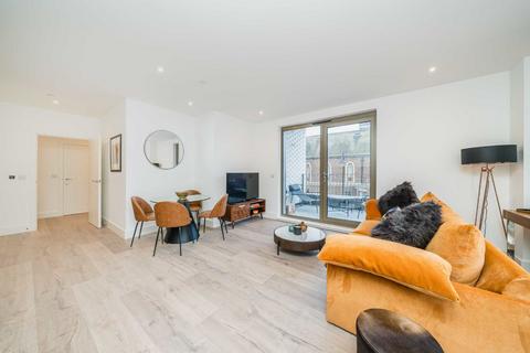 High Street, New Malden KT3 2 bed flat for sale