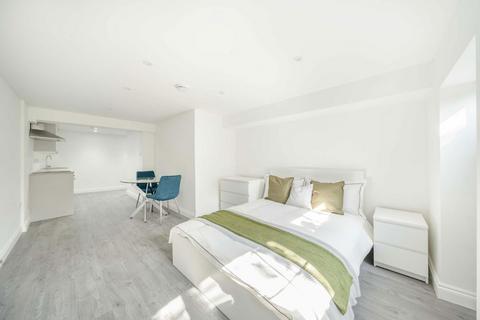 Sandycombe Road, Kew TW9 Studio for sale