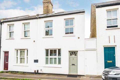 Queens Terrace, Isleworth TW7 3 bed house for sale