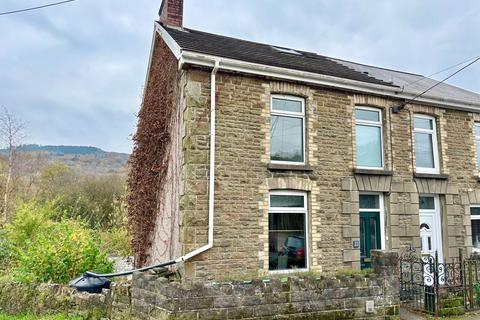 Cilmaengwyn Road, Pontardawe, Swansea. 2 bed semi