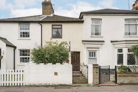 Fourth Cross Road, Twickenham TW2 2 bed terraced house for sale