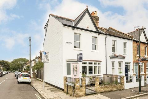 Gould Road, Twickenham TW2 3 bed house for sale