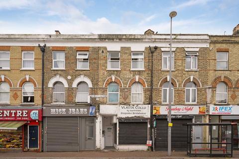 High Road Leytonstone, London E11 2 bed flat for sale