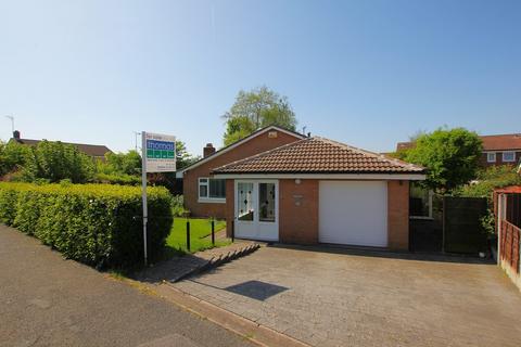 Heath Lane, Chester 3 bed detached bungalow for sale