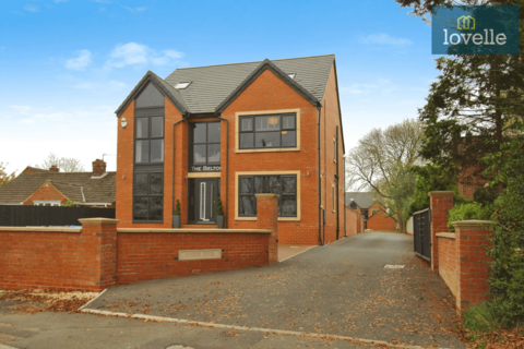 6 bedroom detached house for sale