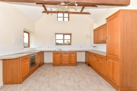 Pratling Street, Aylesford, Kent 2 bed barn conversion for sale