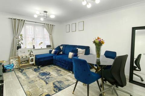 Covesfield, Northfleet, Kent, DA11 2 bed flat for sale