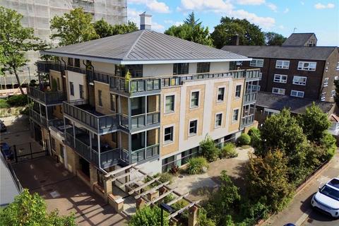 Spring Grove, London, W4 2 bed apartment for sale