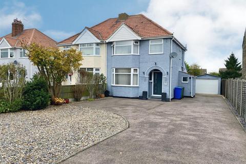 Beccles Road, South Oulton Broad... 3 bed semi
