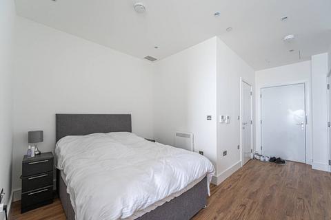 Westgate House, Ealing, London, W5 1 bed flat for sale