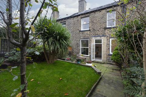 Forrest Avenue, Huddersfield 3 bed terraced house for sale