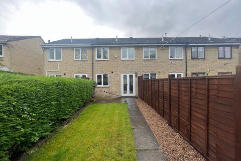 Highfield Road, Kirkburton, HD8 2 bed terraced house for sale