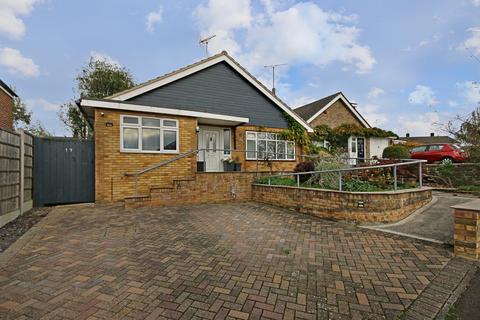 Coronation Road, East Grinstead, RH19 4 bed chalet for sale
