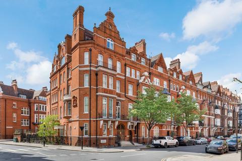 Cadogan Gardens London SW3 2 bed apartment for sale