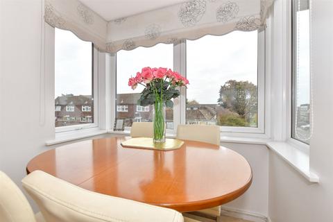 Barnardo Drive, Barkingside, Ilford... 2 bed flat for sale