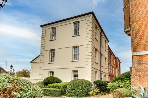 Clocktower Drive, Southsea 2 bed apartment for sale