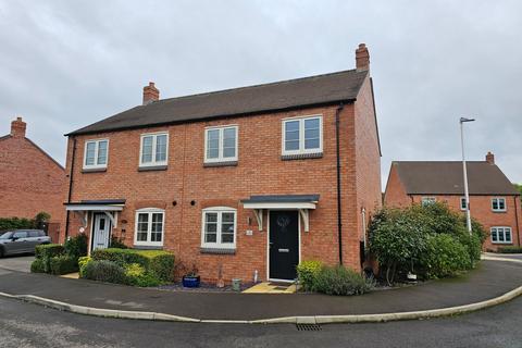 Milward Place, Salford Priors... 2 bed semi