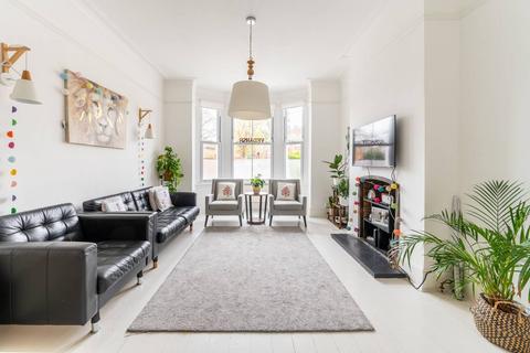 Friars Place Lane, Acton, London, W3 4 bed end of terrace house for sale