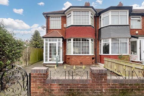 St. Marys Avenue, Hull, HU5 3 bed end of terrace house for sale