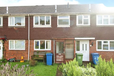 Walmer Gardens, Kent ME10 2 bed terraced house for sale