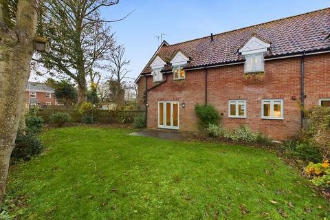 Wingfields, Downham Market PE38 3 bed end of terrace house for sale
