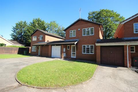 Cae Syr Dafydd, Cardiff 3 bed detached house for sale