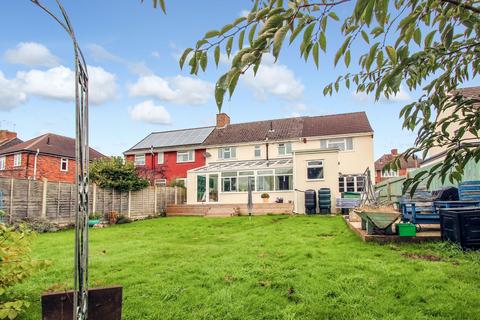 4 bedroom semi-detached house for sale