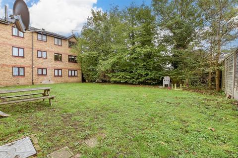 Overton Drive, Romford, Essex 2 bed ground floor flat for sale