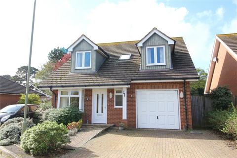 The Ferns, New Milton, Hampshire, BH25 4 bed detached house for sale