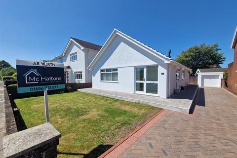 De Breos Drive, Porthcawl CF36 3 bed detached bungalow for sale