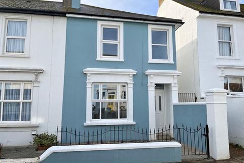 East Street, Seaford 3 bed house for sale
