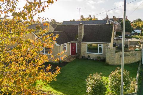 Evesham Road, Cheltenham GL52 4 bed detached bungalow for sale