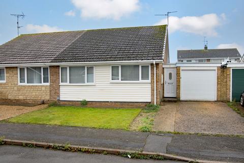 2 bedroom semi-detached bungalow for sale