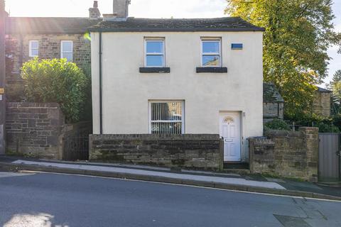 Moor Lane, Huddersfield HD4 2 bed detached house for sale