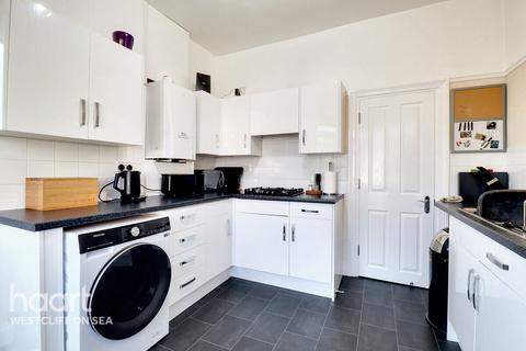 4 bedroom maisonette for sale