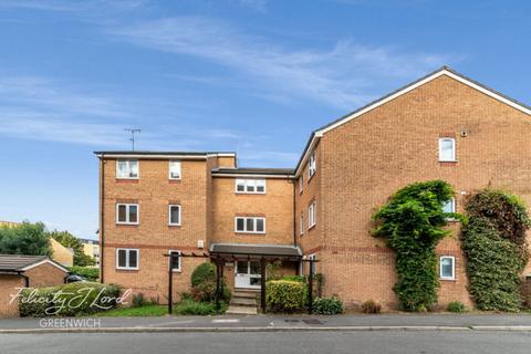 Crosslet Vale, London, SE10 2 bed apartment for sale