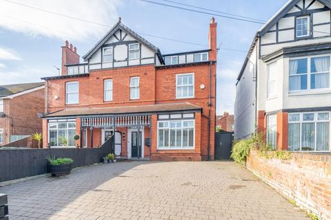Storeton Road, Birkenhead CH42 5 bed semi