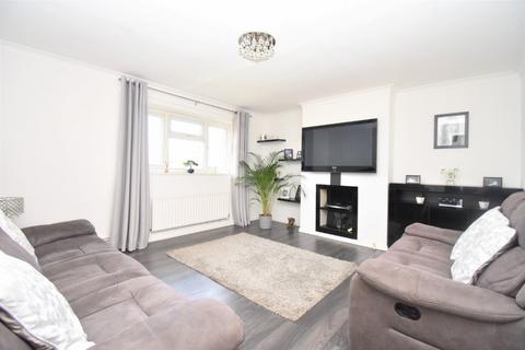 Swingate Lane, Plumstead 2 bed apartment for sale