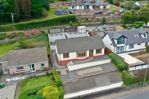 Park Road, Newbridge, NP11 3 bed detached bungalow for sale
