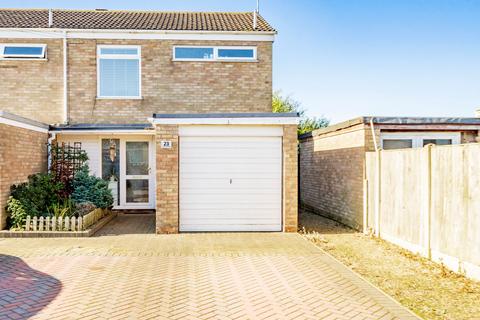 Hopton Gardens, Hopton 3 bed end of terrace house for sale