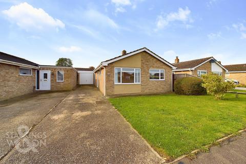 Dovedale Road, Tacolneston, Norwich 2 bed detached bungalow for sale
