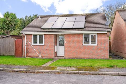 Queens Road, East Sussex TN6 2 bed bungalow for sale