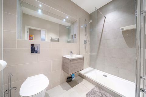 Field End Road, Ruislip, Middlesex 1 bed apartment for sale