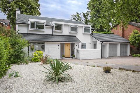 The Chestnuts, Henley On Thames RG9 4 bed detached house for sale