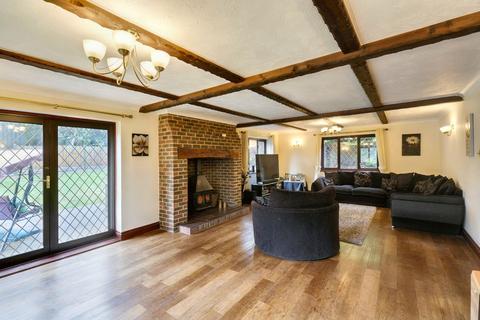 Scragged Oak Road, Detling, ME14 4 bed detached bungalow for sale