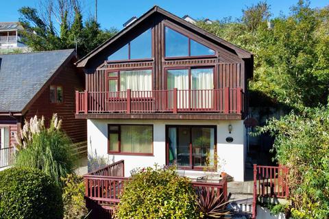Little Petherick, PL27 4 bed detached house for sale