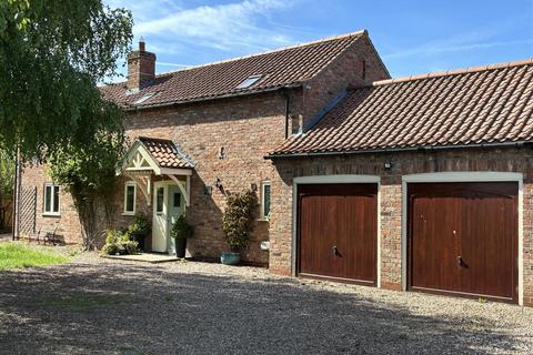 The Stables, Station Road, Eastrington 4 bed detached house for sale