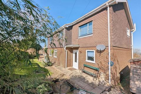 Holgate Lane, Seaview, PO34 5DH 4 bed detached house for sale