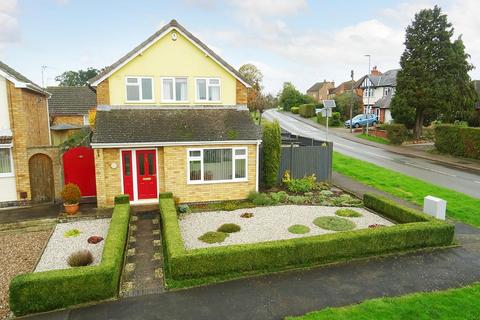 Coleman Road, Fleckney 3 bed detached house for sale